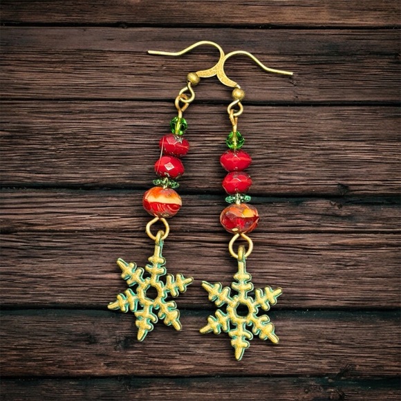 Handcrafted Red & Green Snowflake Earrings - Picture 6 of 10